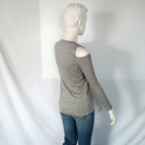 NWOT Monrow Classic Cold Shoulder Long Sleeve Tee - Picture 4 of 8